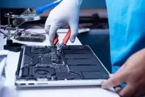 apple laptop repair service center